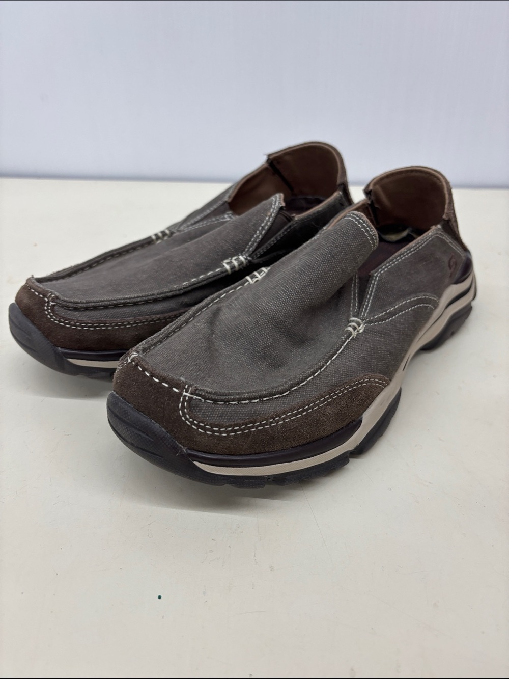 Skechers Men's Gray/Brown Slip-On Casual Loafers